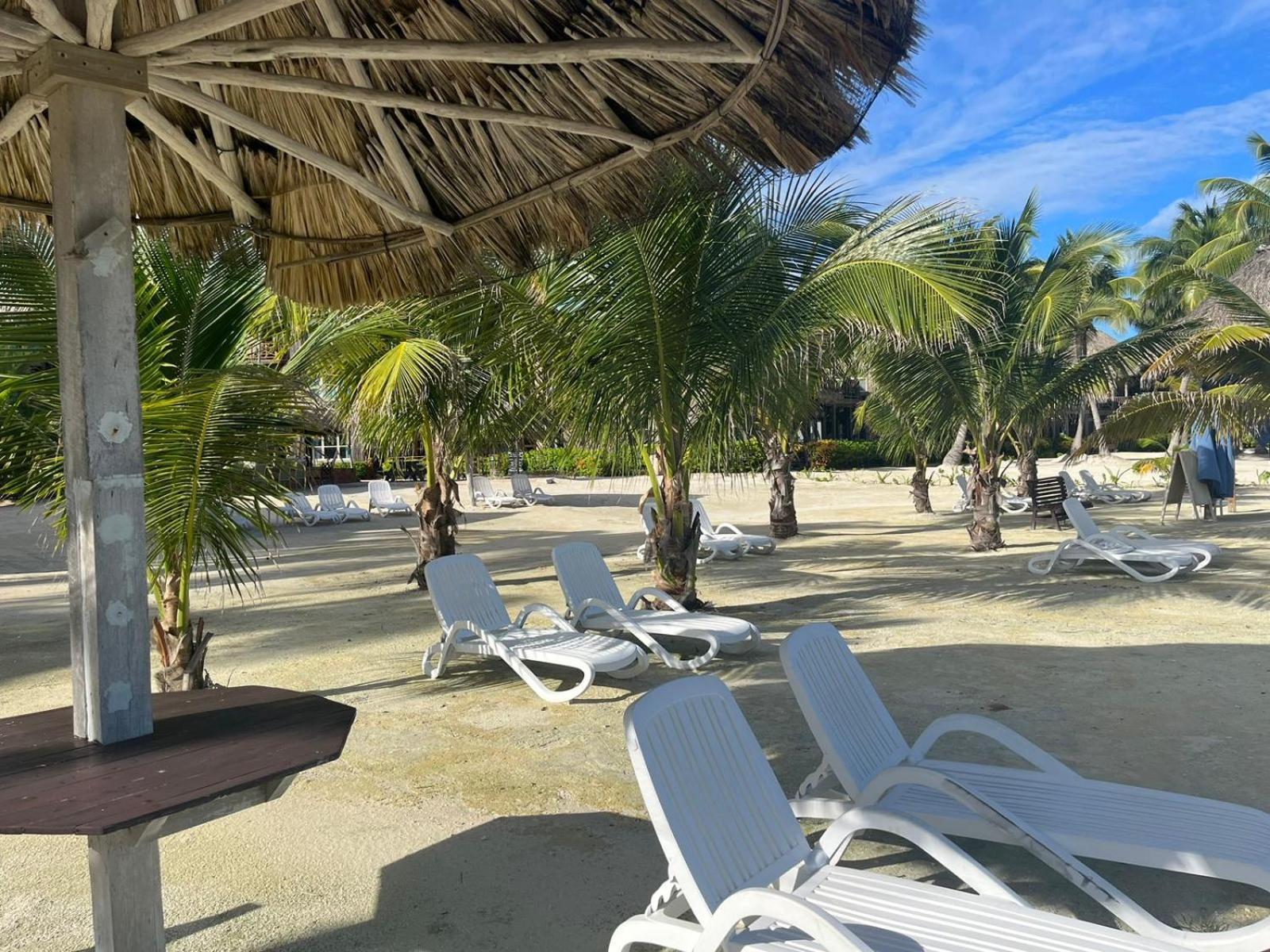 Captain Morgan'S Retreat San Pedro  Exterior foto