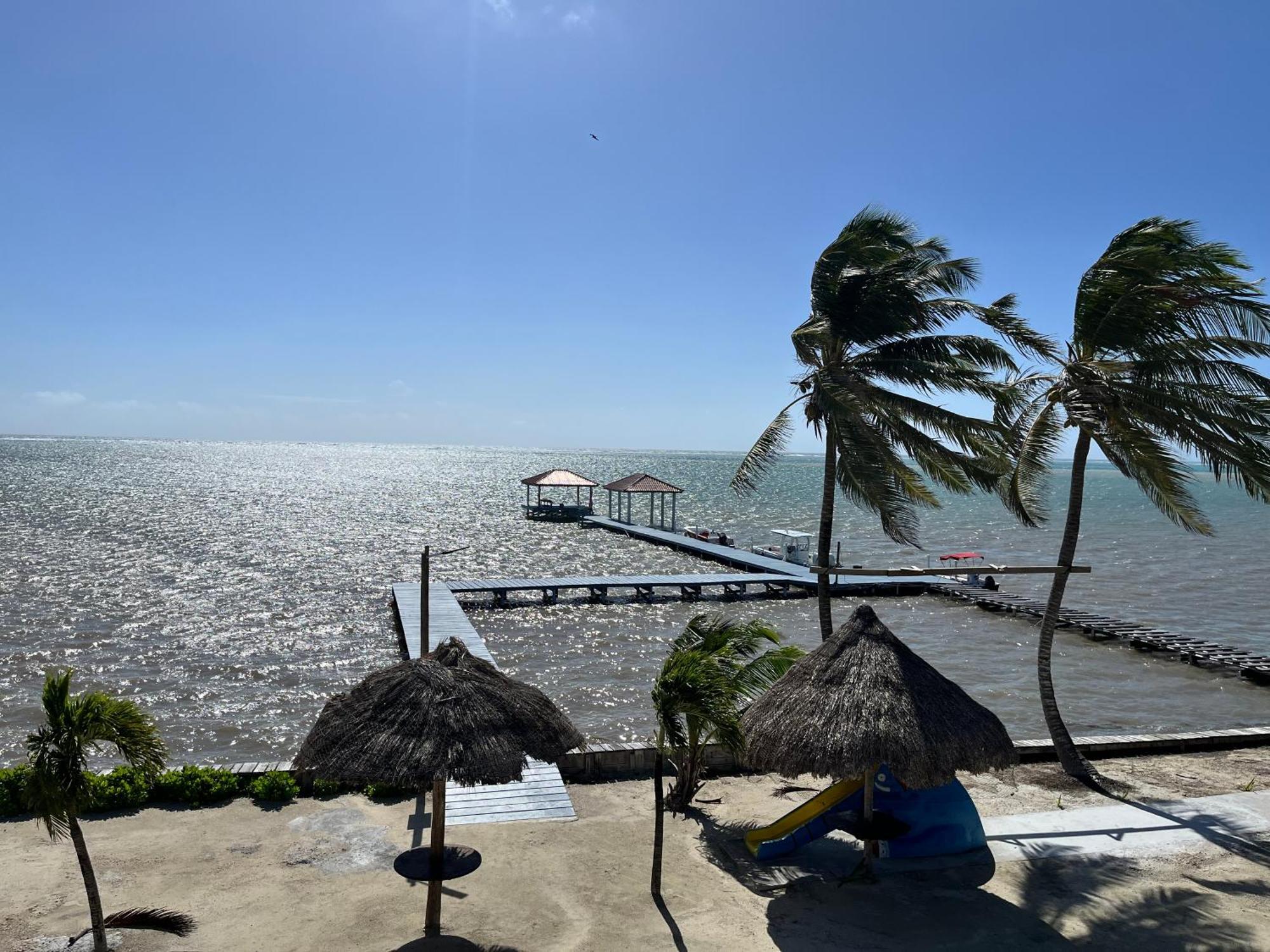 Captain Morgan'S Retreat San Pedro  Exterior foto